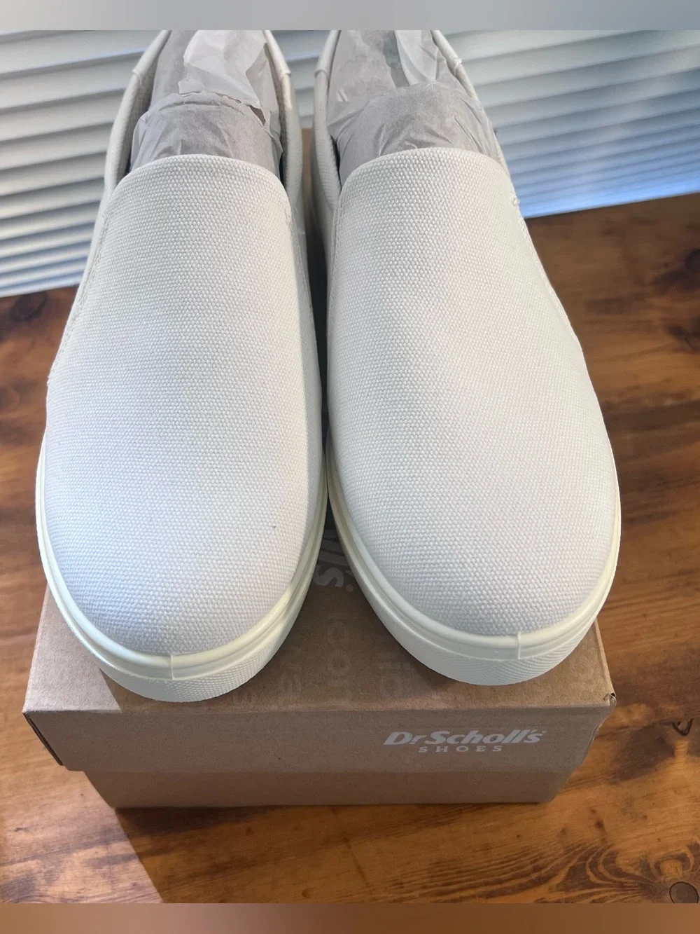 NEW Dr Scholl’s Wmns Madison Cloud Slip On Sneaker, White Canvas, Size 8
